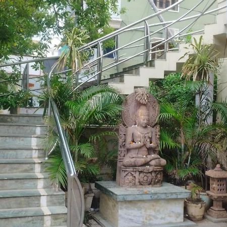 Hotel City Palace Brahmapur Dış mekan fotoğraf