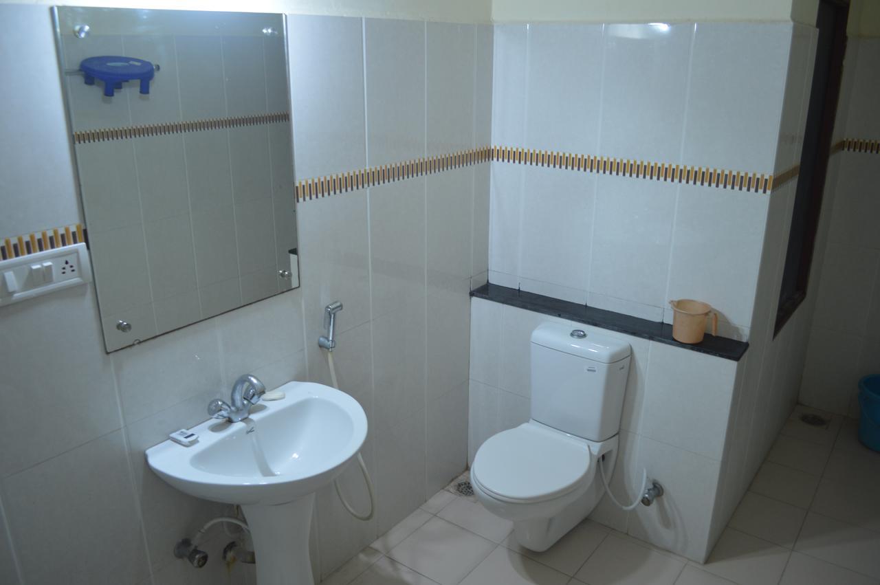 Hotel City Palace Brahmapur Oda fotoğraf